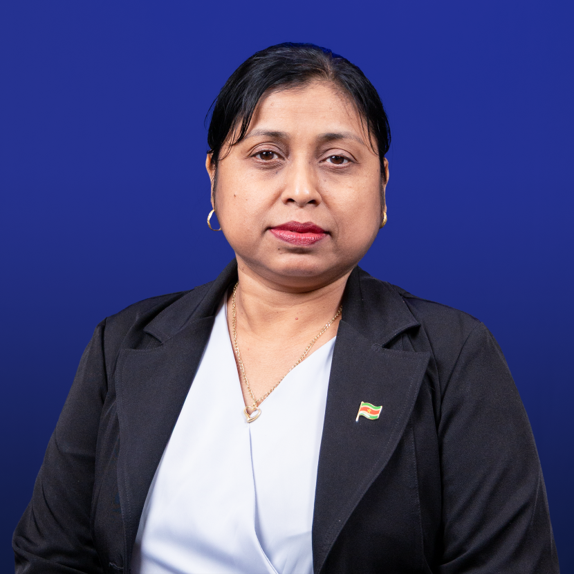 Andjeniedevi Autar LLM., MSPH, M.Leg. Onderdirecteur Volksgezondheid