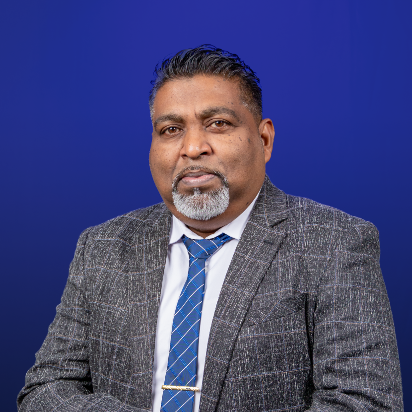 Dewdath Bhaggoe Onderdirecteur Onderzoek en Innovatie