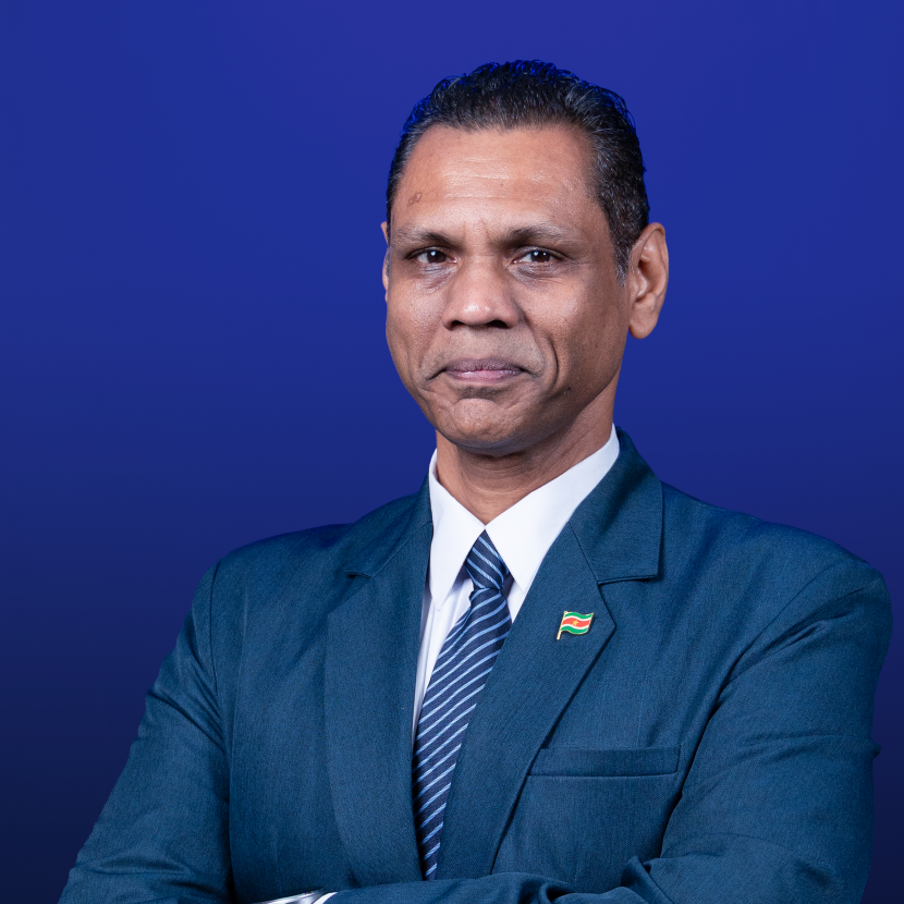 Drs. Rakesh Gajadar Sukul, MD, MSPH Directeur Volksgezondheid