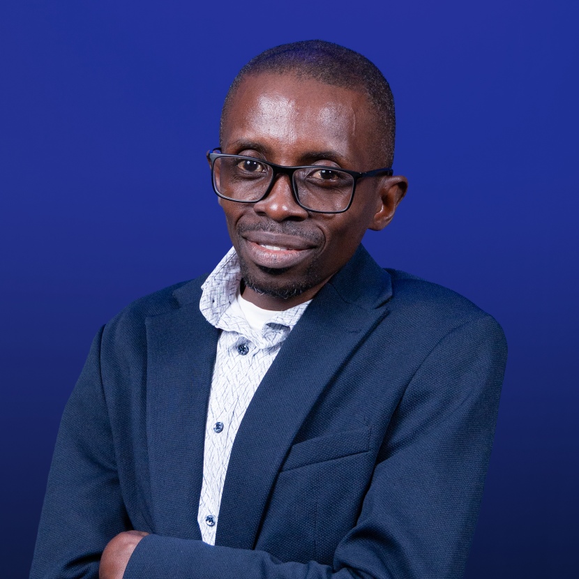 Dwight Emanuel Onderdirecteur Energie