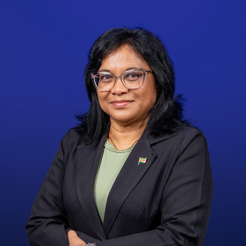 Rosette Wirokarso - Van Varsseveld Wnd. Directeur