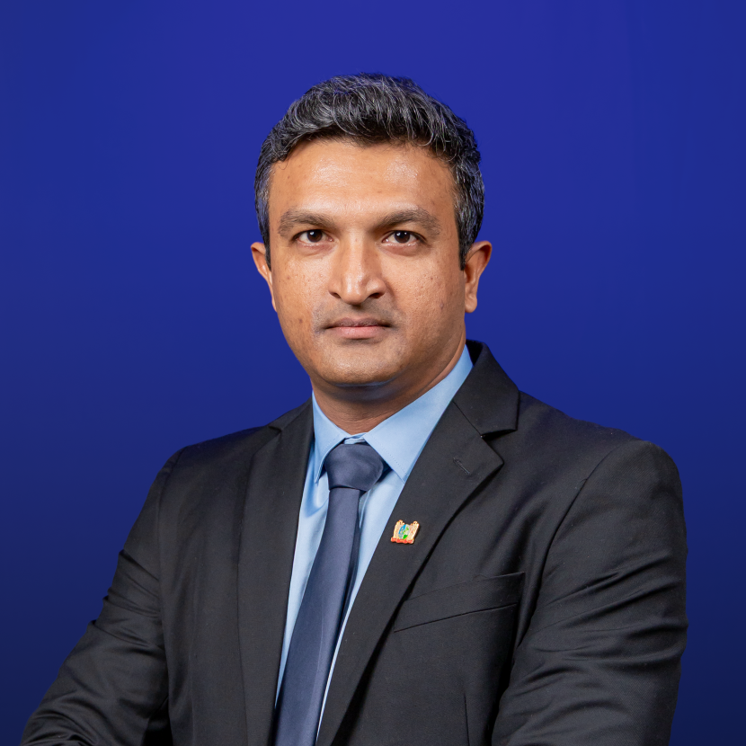 Vikash Moenna Waarnemend Onderdirecteur Droge Civieltechnische Werken